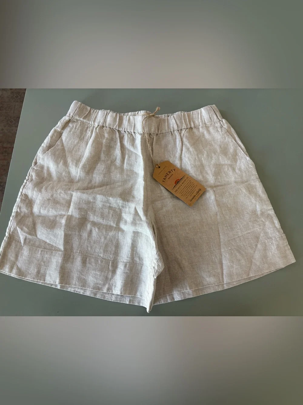 Faherty Laguna Bayview linen shorts - Picture 1 of 6